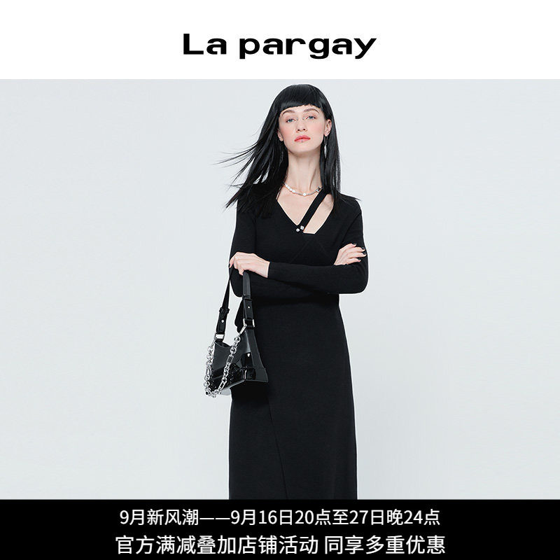 纳帕佳法式黑色V领针织连衣裙