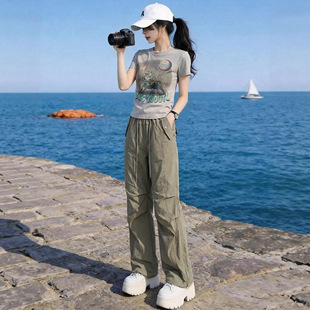 小个子休闲运动套装女夏季显瘦减龄修身短袖T恤工装裤两件套