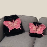 Маленькая таблетка черная пятно