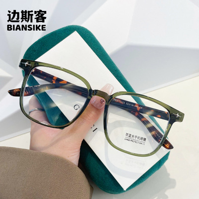 橄榄绿眼镜框素颜可配近视