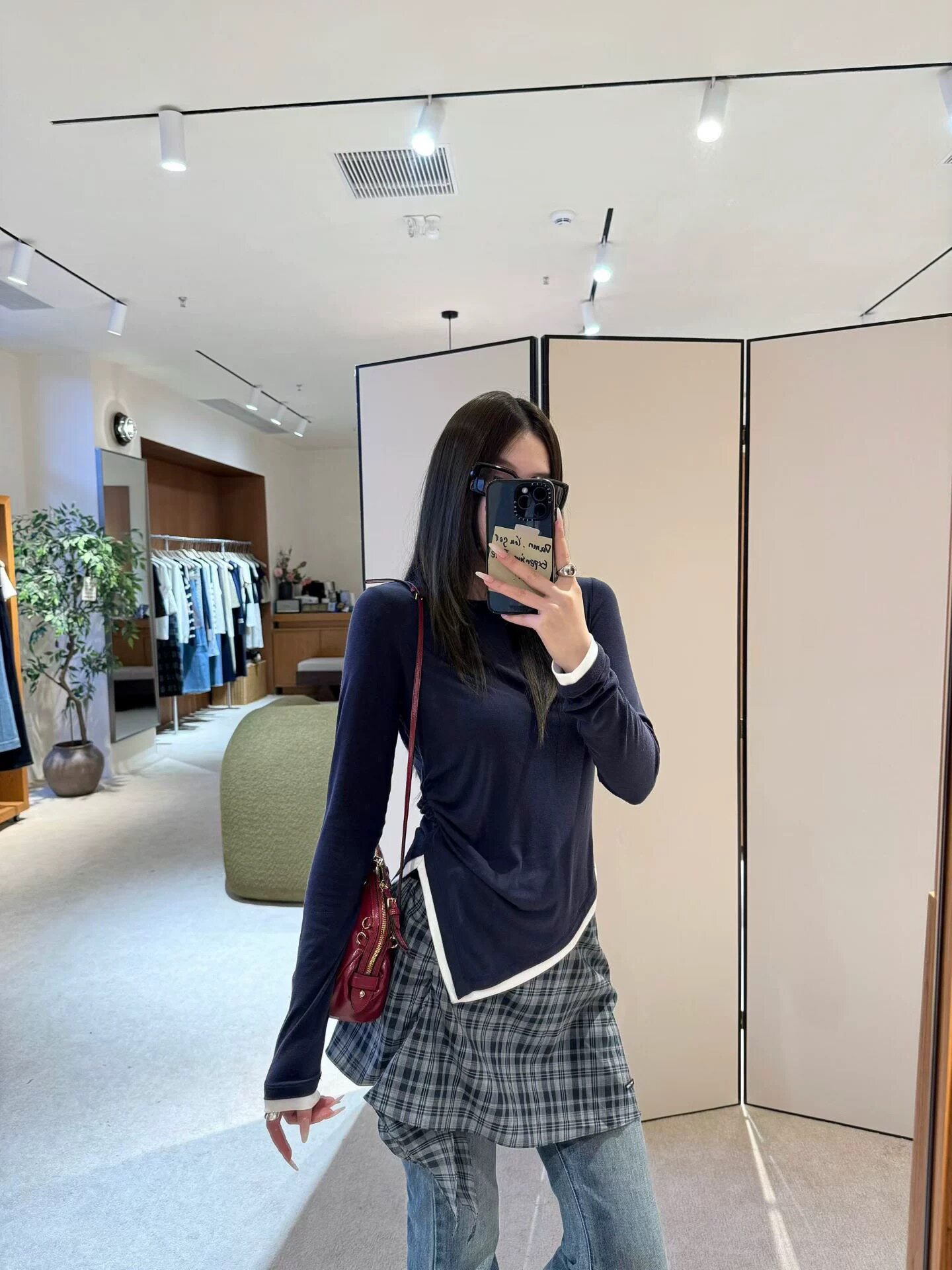 小蛮腰「曼妙序曲」腰间褶皱收身显瘦设计撞色拼接假两件长袖T恤