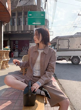 欧美火热Boyish风_单宁沙漠落日粉休闲牛仔夹克上衣直筒五分中裤