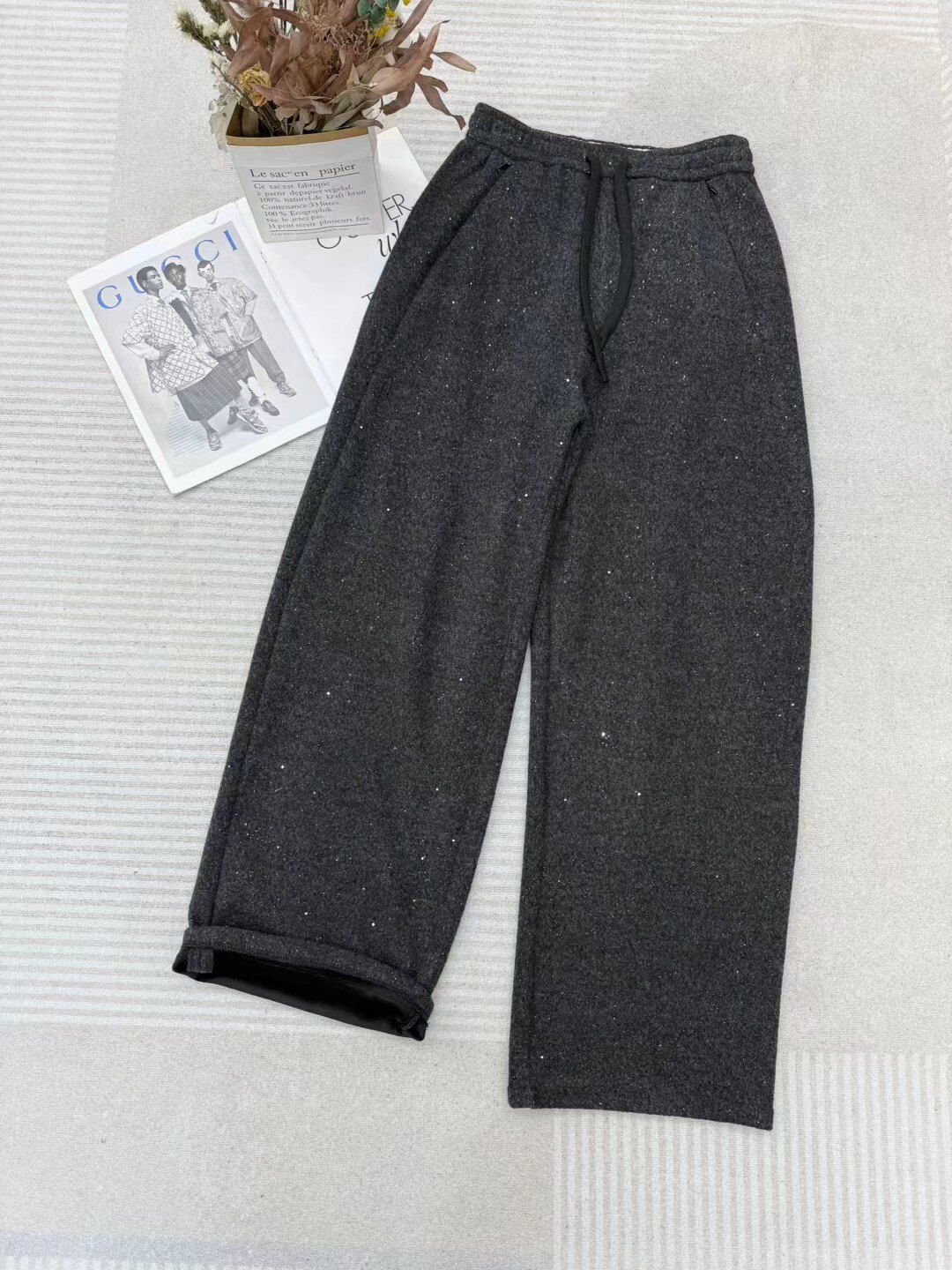 暖而显瘦细闪垂感舒适加绒窄版弯刀裤女秋冬宽松直筒休闲阔腿裤子