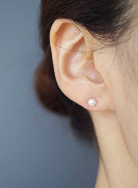 珍珠小姐简约小巧天然淡水珍珠基础款925纯银耳钉生日礼物