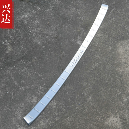 适用于2016-18款长安铃木维特拉不锈钢后备箱踏板 Vitara外后护板