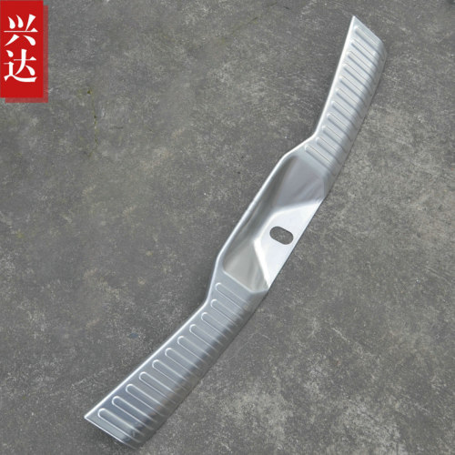 适用于2016-18款长城哈弗H7不锈钢后备箱踏板 HAVAL H7内置后护板