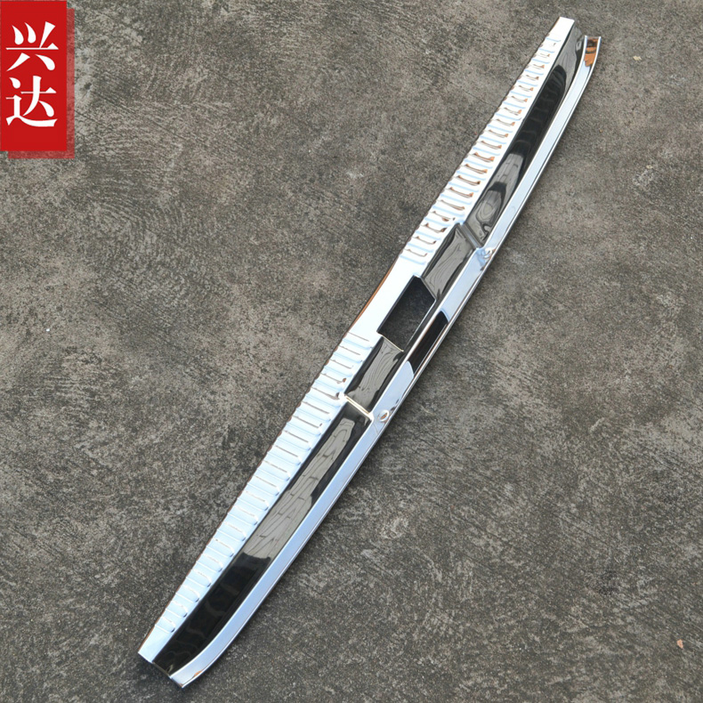 2015款雷诺卡缤专用不锈钢后备箱踏板1.2T标准舒适豪华内置后护板