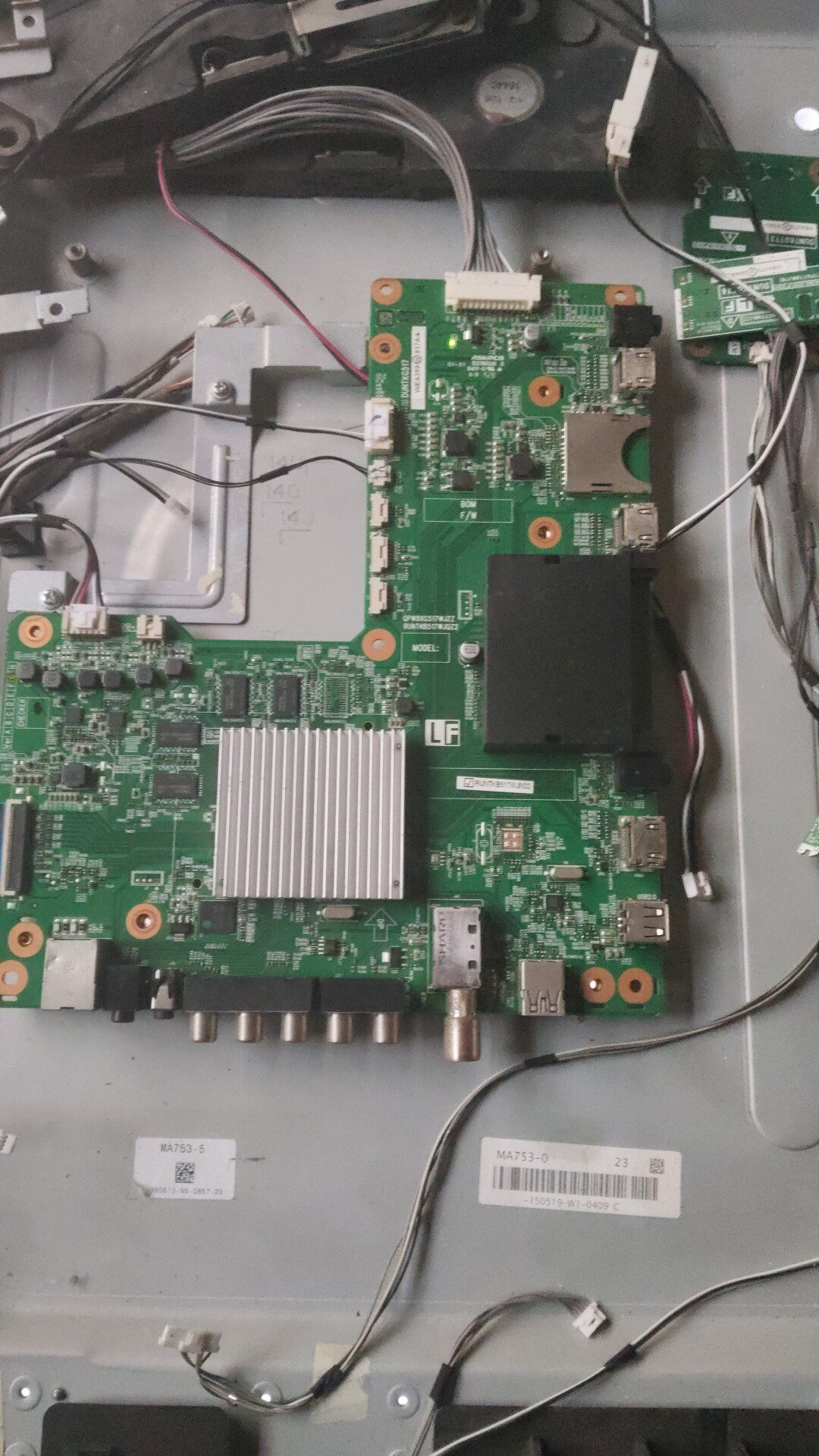 原装夏普LCD-80X8600A主板QPWBXG517WJZZ 屏JE805R30110