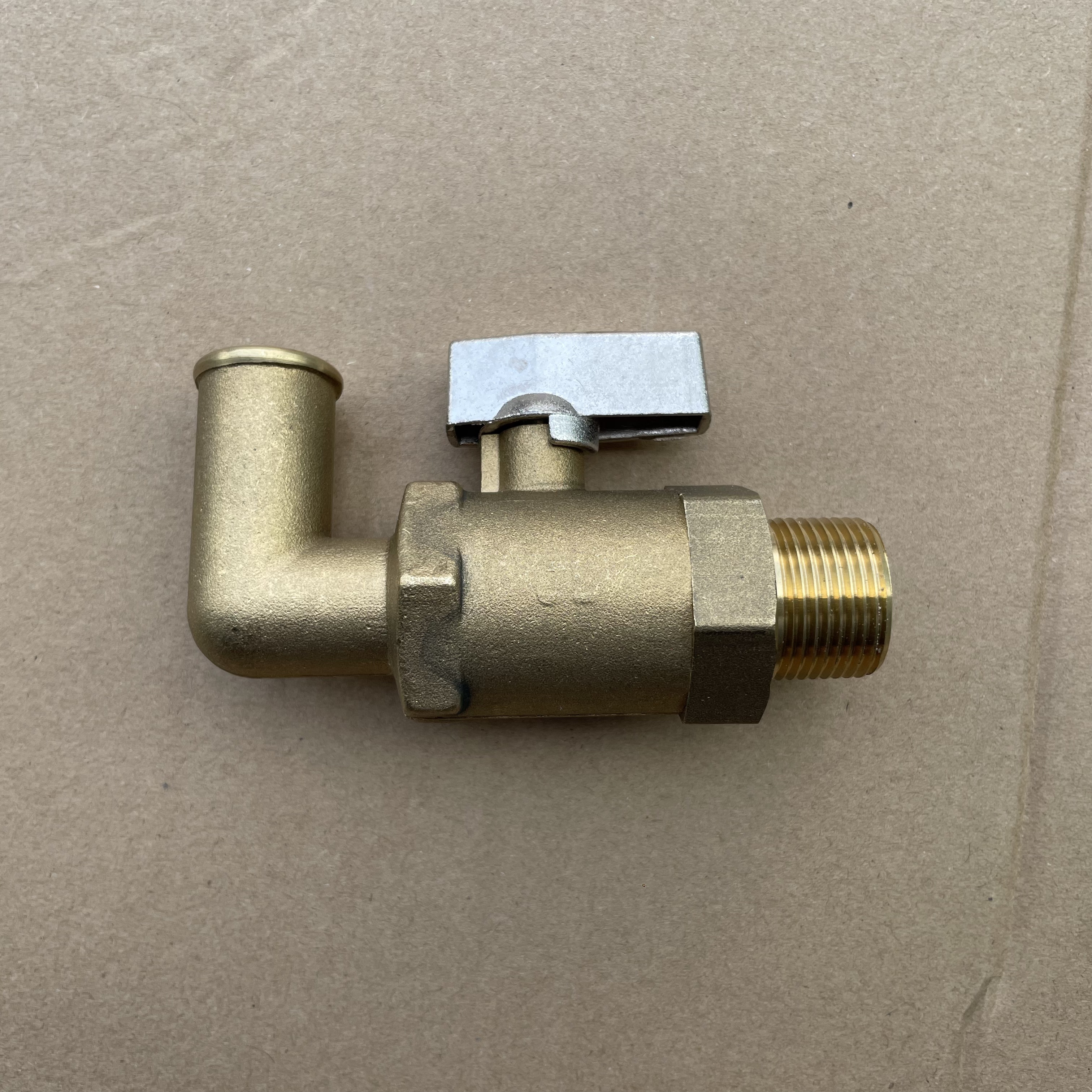 解放奥威锡柴暖风开关发动机水阀