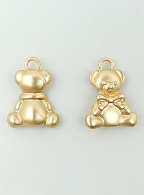 亚金色小熊吊饰日本贵和锌合金