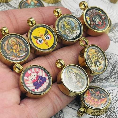 嘎乌盒扎基拉姆五爷随身唐卡吊坠