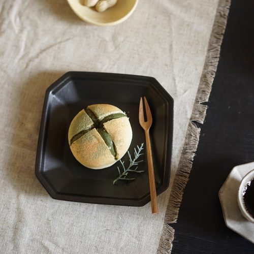禾下｜黑釉四方盘 手作食器 陶器