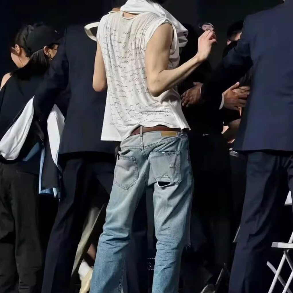 李洙赫同款蓝色忧郁的富二代刀割破洗水微喇休闲牛仔裤男