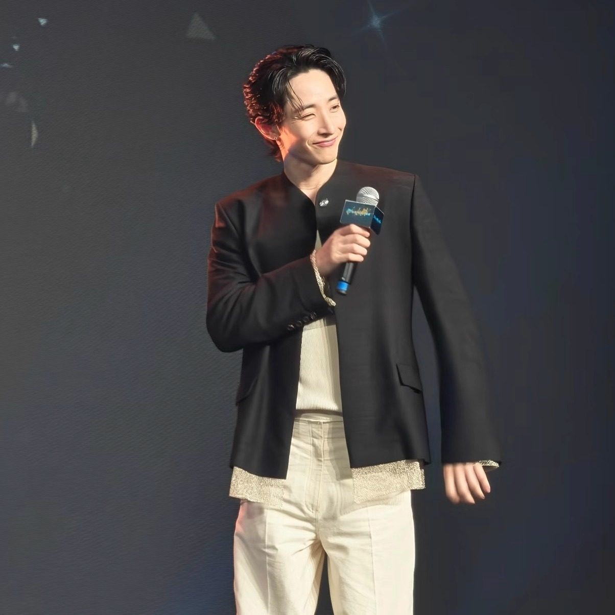 李洙赫同款拼接设计黑色西服外套
