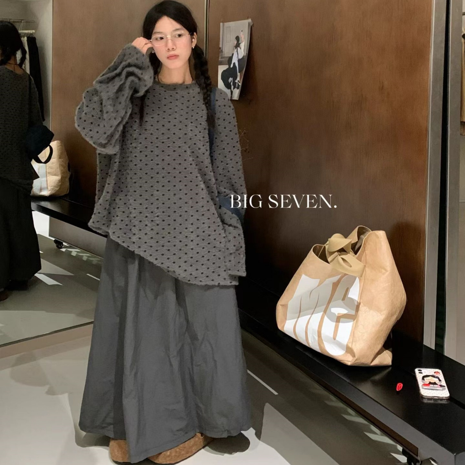 大7女装32665冬季新品宽松大码胖mm慵懒松弛风百搭波点花苞袖上衣