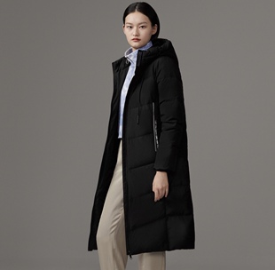 波司登连帽超长过膝盖厚实时尚高端简约韩版外套纯色女气质羽绒服