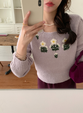 FF BLUE 斩男紫 刺绣花花气质短款上衣薰衣草淡紫色方领套头毛衣