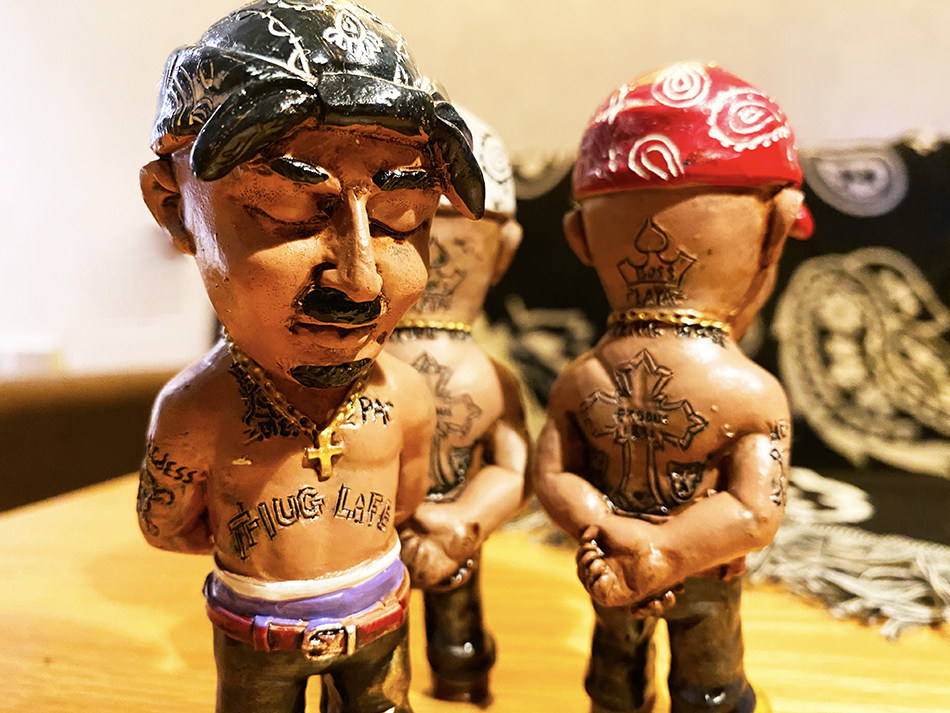 西海岸匪帮说唱明星图派克2pac嘻哈冈斯特潮流迷你树脂公仔酷摆件