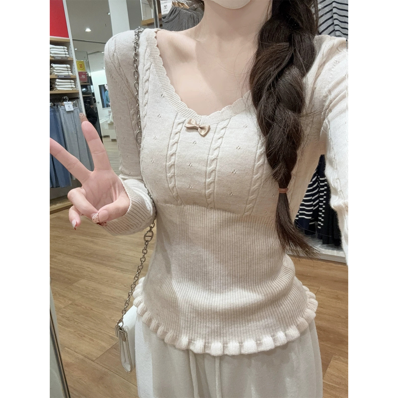 V领蝴蝶结收腰减龄针织衫上衣女