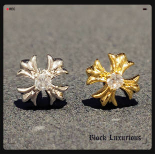 Black LuxuriousS925银针电镀22K18K镀金ins简约十字架镶单钻耳钉