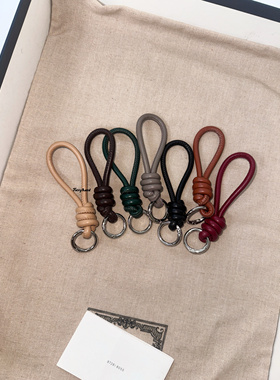 原创彩色迷你8cm挂圈车用钥匙扣手作皮绳编织包包挂饰男女高级感