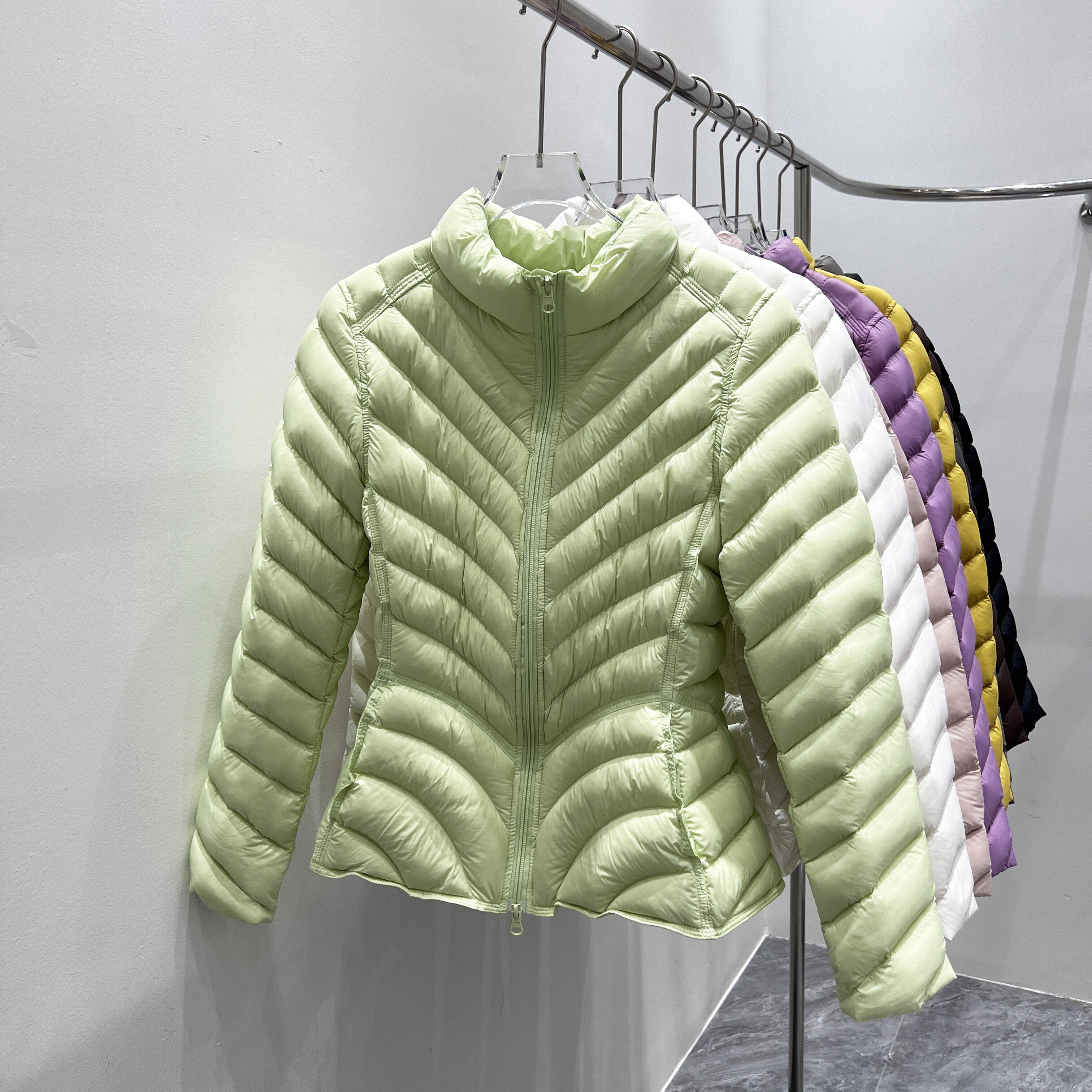 95%白鸭绒立领显瘦女款羽绒服