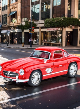 金车将1:32奔驰300SL复古老爷车跑车开门声光回力合金车模型玩具