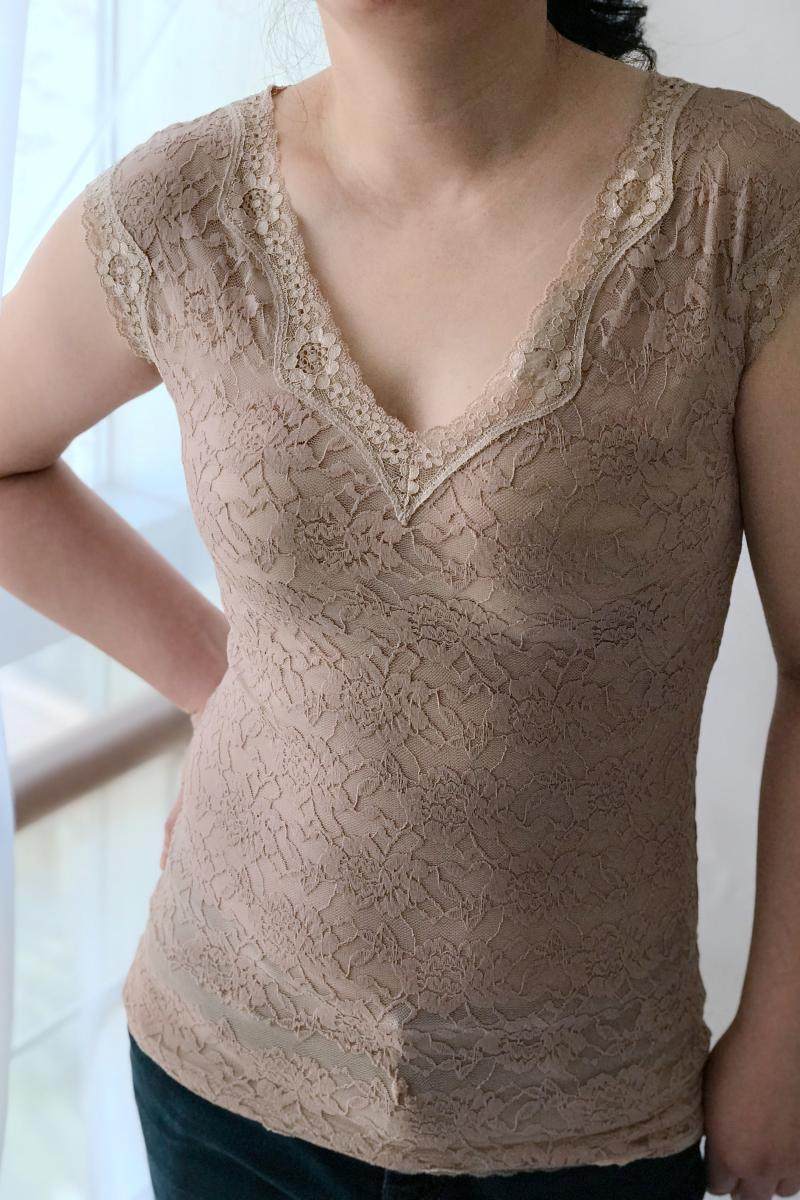 吊带外贸女夏背心中长款蕾丝白色V领镂空性感修身大码打底衫