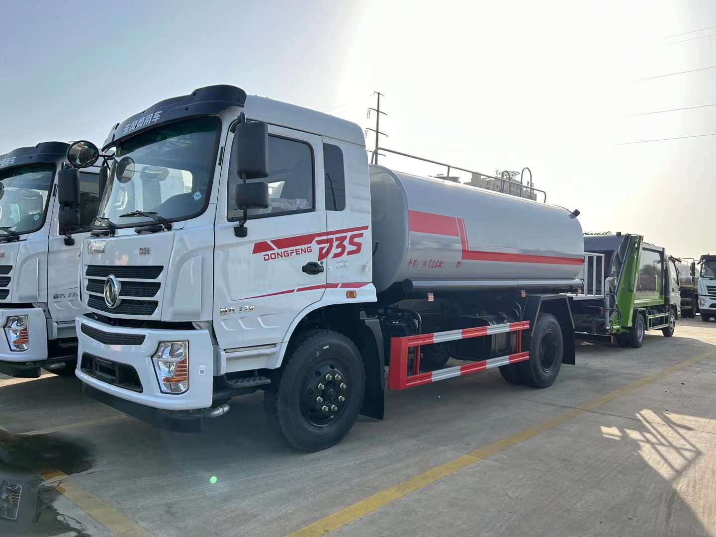 东风d3s新款驾驶室12方洒水车 国六 定金