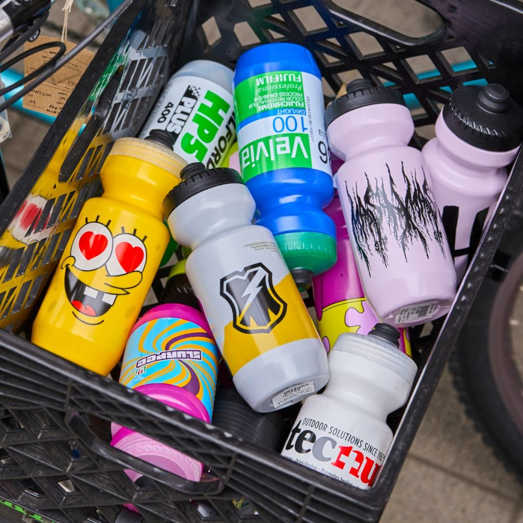新款MASH 自行车骑行挤压水壶 Specialized出品 多色可爱运动水瓶