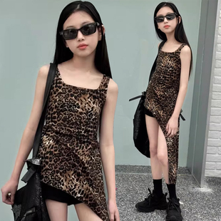 女童豹纹连衣裙2026夏装新款中大童走秀燕尾裙女孩短款吊带背心裙