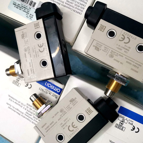 D4MC-5000封闭限位开关全新原装