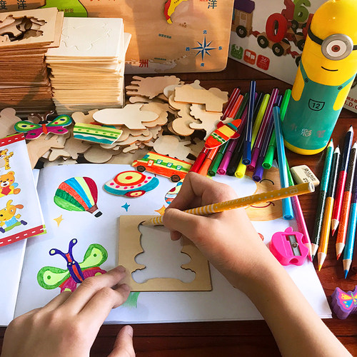 52pcs Kids Stencils and Drawing Art Set Travel Activity Kit