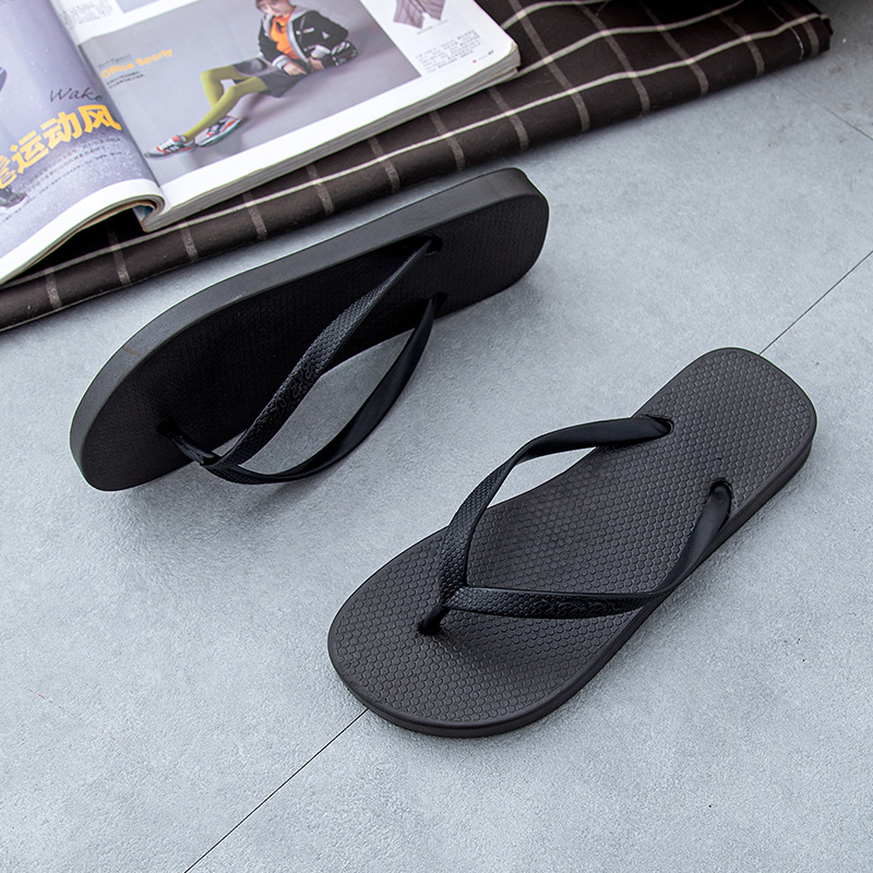 20224人字拖女夏外穿简约黑色夹脚拖鞋橡胶防滑沙滩海边ins凉拖鞋