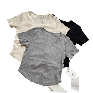 显瘦小衫 新款 上衣小众设计感正肩t T恤女2025夏装 坑条高弹力织短袖