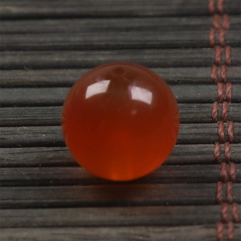 保山南红玛瑙原矿无裂圆珠10.5mm
