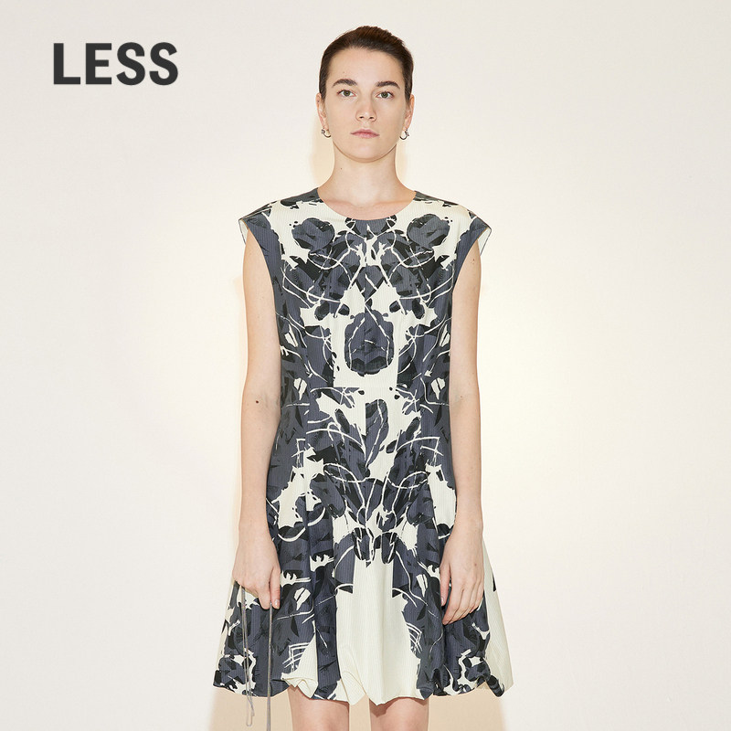 【精工系列】LESS桑蚕丝裙子女度假风印花无袖连衣裙2N7G12
