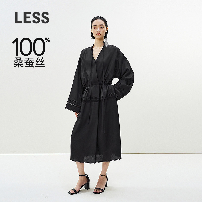 LESS新中式桑蚕丝长袖收腰连衣裙图片