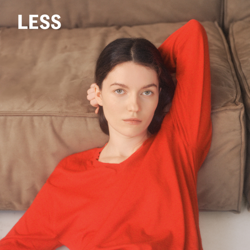 LESSV领红色山羊绒针织衫