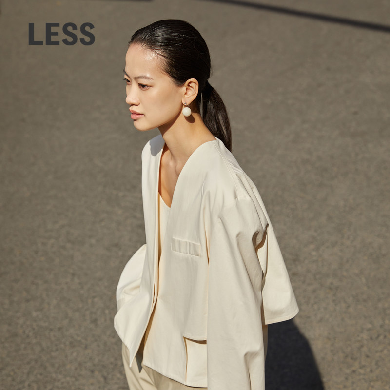 LESS春无领垫肩立体剪裁全棉休闲设计简约长袖短款夹克2O3612750