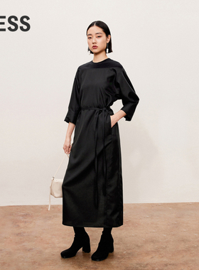 LESS系带收腰连衣裙春秋通勤黑精纺休闲圆领七分袖长裙2O7G11140