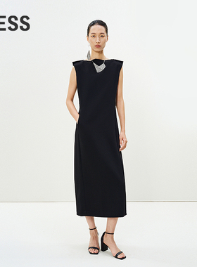 LESS夏季一字领连衣裙通勤气质宽肩收腰后开衩无袖长裙2P4G13260