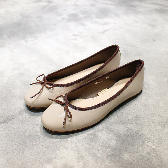 여성을위한 한국 스타일 싱글 신발 여름 라운드 발가락 활 특허 가죽 플랫 얕은 입 낮은 뒤꿈치 부드러운 가죽 레드 소프트 단독 발레 신발