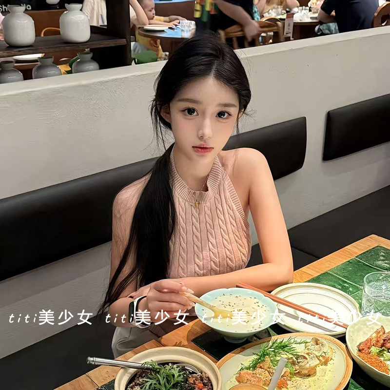 【TiTi美少女】甜美辣妹性感露背紧身挂脖背心内搭麻花针织衫,女装/女士精品,大码内搭,淘宝优惠券,粉丝福利购,淘宝优惠卷