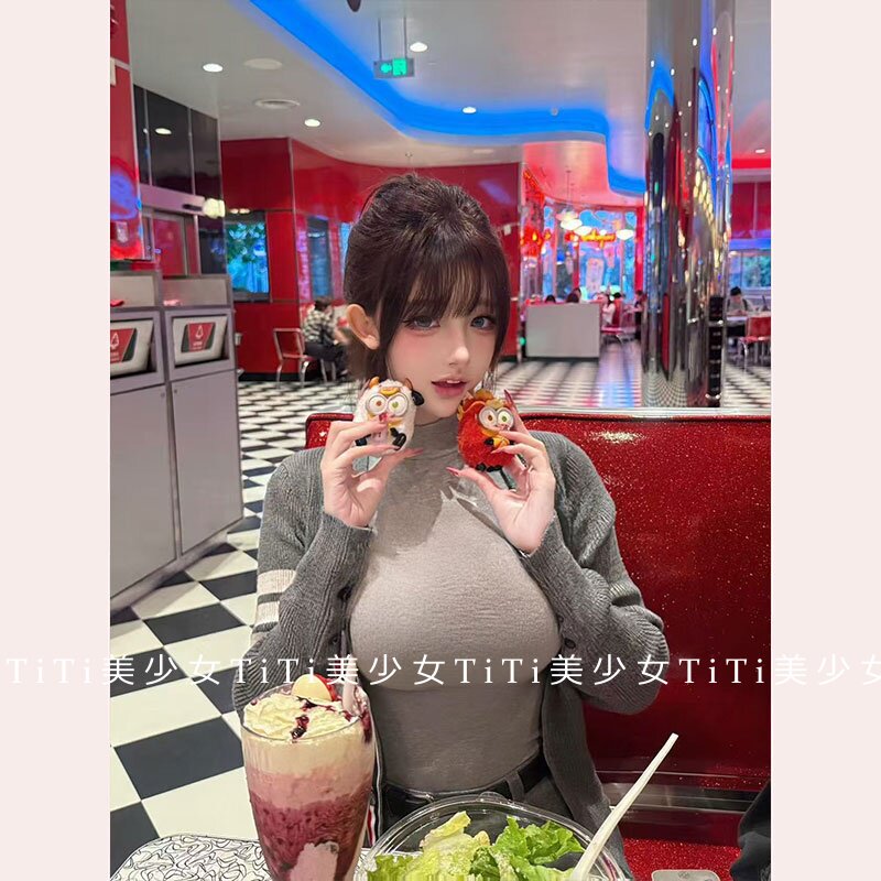 【TiTi美少女】秋冬纯欲风辣妹V领针织开衫小众设计感显瘦上衣女
