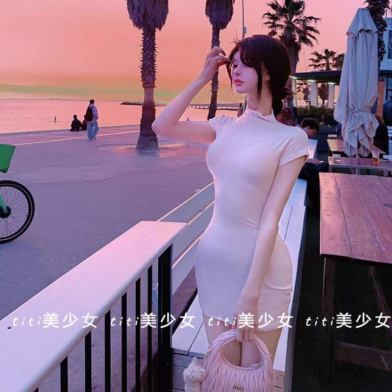 【TiTi美少女】纯欲风新款半高领短袖包臀裙紧身显瘦打底连衣裙女