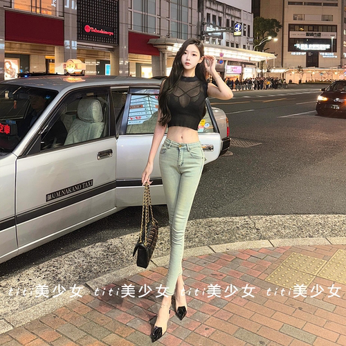 天花板背心T恤内搭+交叉内衣女