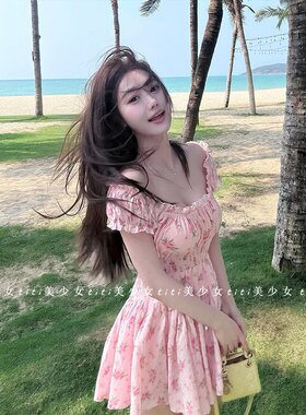 性感一字领短袖印花高腰连衣裙