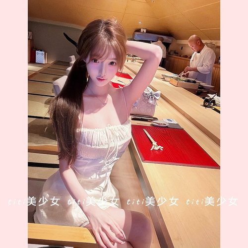 纯欲风性感抹胸吊带连衣裙