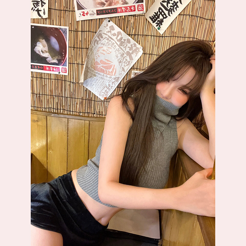 韩系灰色高领不规则针织背心